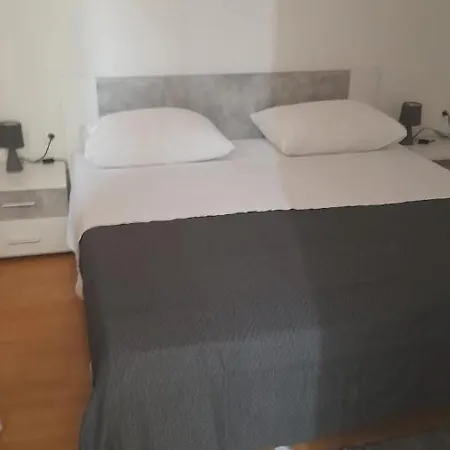 Apartment Smith Apartment *
